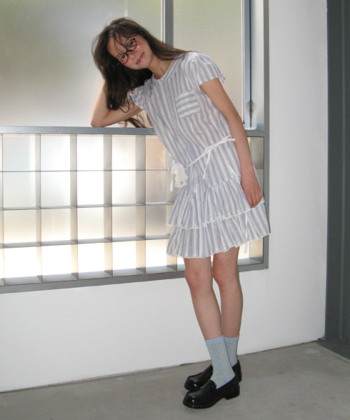 RONRON(ロンロン)の「ROUND COLLAR FRILL KANGKANG SHIRT DRESS BLUE STRIPE(ワンピース・レディース・その他・FREE)」の5枚目の写真