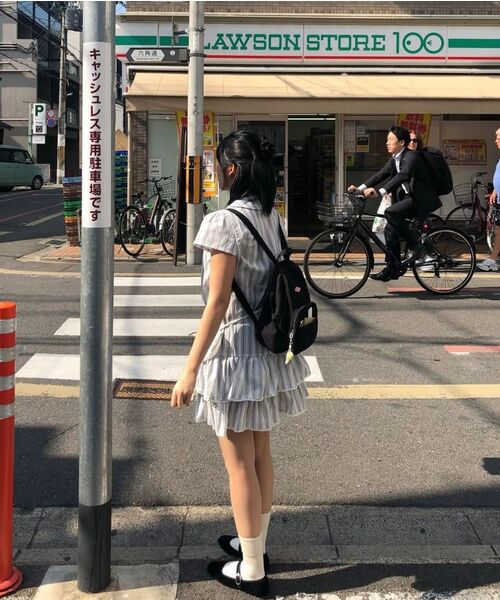 RONRON(ロンロン)の「ROUND COLLAR FRILL KANGKANG SHIRT DRESS BLUE STRIPE(ワンピース・レディース・その他・FREE)」の9枚目の写真