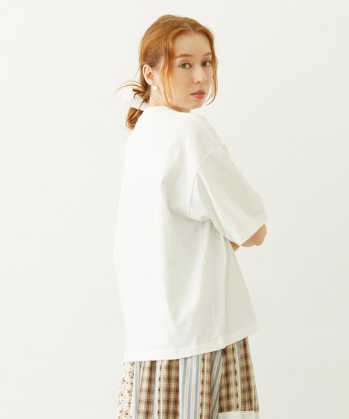 MILKFED.(ミルクフェド)の「ICING LOGO WIDE S/S TEE(Tシャツ/カットソー・レディース・ライトピンク/ブラック/ホワイト・L/M)」の5枚目の写真