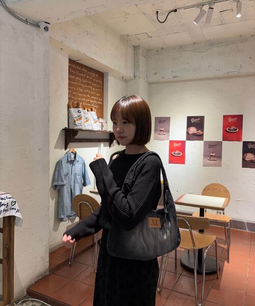 AVANDRESS(アバンドレス )の「Ribbed Cut-out Knit BLACK(ニット/セーター・レディース・ブラック・MEDIUM/SMALL)」の7枚目の写真
