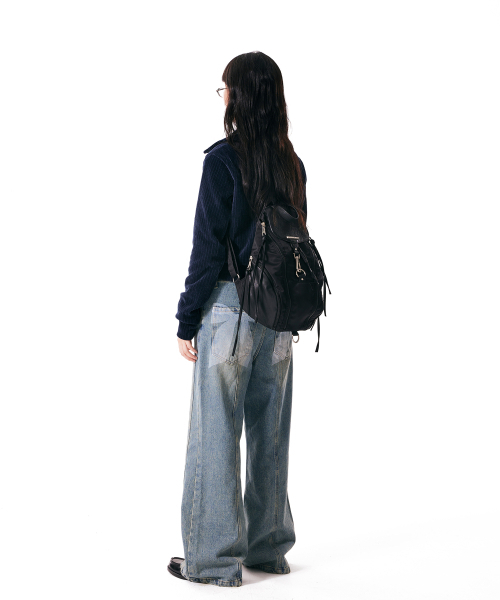 IUGAMAKARAS(イウガマカラス)の「Carabiner Nylon Backpack (Black)(バックパック/リュック・レディース・その他・FREE)」の8枚目の写真