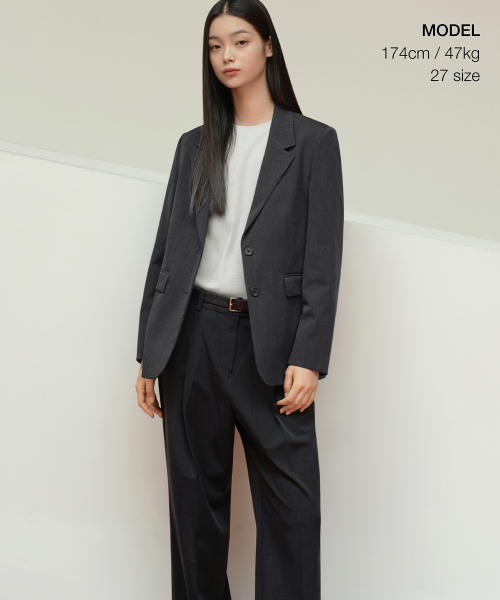 MUSINSA STANDARD WOMAN（ムシンサスタンダードウーマン）の「ウィメンズ ローウエストディープタックワイドヒドゥンバンディングスラックス [チャコールグレー]（スラックス・レディース・その他・34/32/28/29/30/31/24/25/26/27）」の2枚目の写真