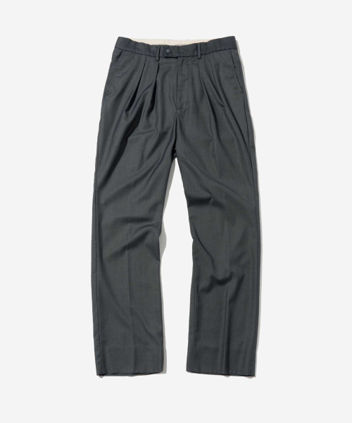 WIDE TWO TUCK CHINO PANTS_D.GREEN