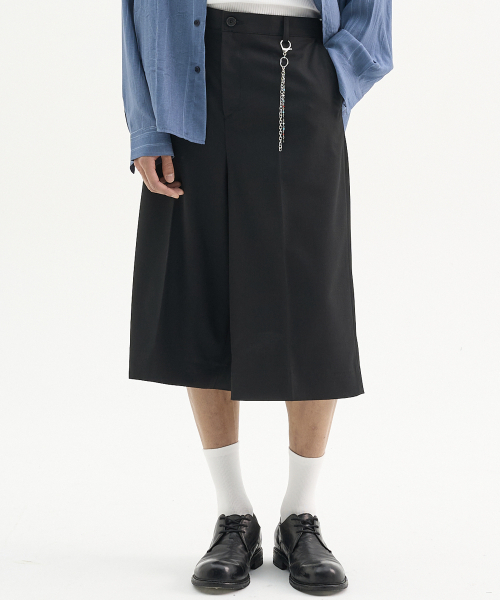TRIP LE SENS(トリップ ル センス)の「カスタムワイドバミューダパンツ_ブラック(その他パンツ・メンズ・その他・MEDIUM/LARGE/SMALL)」の1枚目の写真