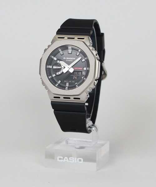 G-SHOCK(ジーショック)の「メタルベゼル / インダストリアルデザイン / GM-2100M-1AJF(アナログ腕時計・メンズ・ブラック×シルバー・FREE)」の14枚目の写真