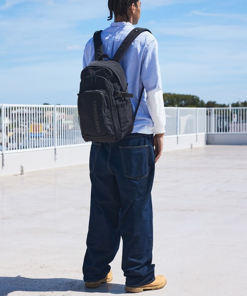 UMBRO(アンブロ)の「【umbro/アンブロ】大容量プリント ソフトバックパック(約25L)(バックパック/リュック・メンズ・ブラック/カーキ/ベージュ・FREE)」の5枚目の写真
