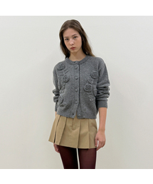 SINOON（シヌーン）の「Low-Waist Pleated Mini Skirt (Beige)（スカート）」