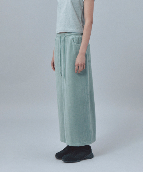 Rest&Recreation（レストアンドレクリエーション）の「VELVET MAXI SKIRT - MINT（スカート・レディース・その他・ONE）」の4枚目の写真