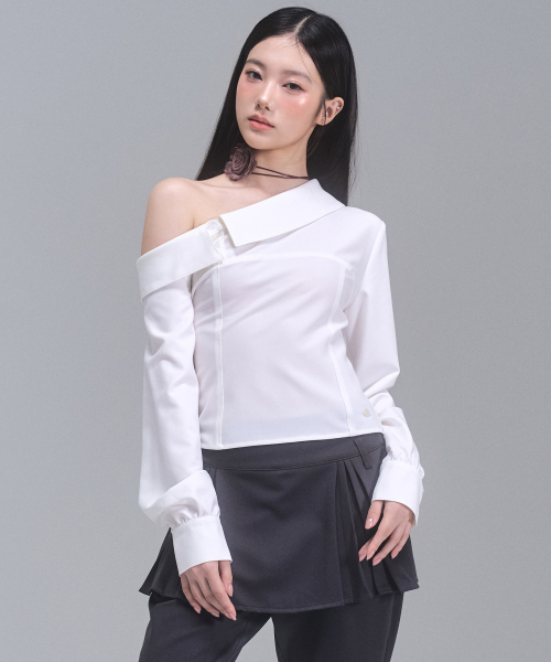 ZEROPLANET（ゼロプラネット）の「エイミー アンバランス オフショルダーシャツ [ホワイト]（シャツ/ブラウス・レディース・ホワイト・SMALL/MEDIUM）」の3枚目の写真