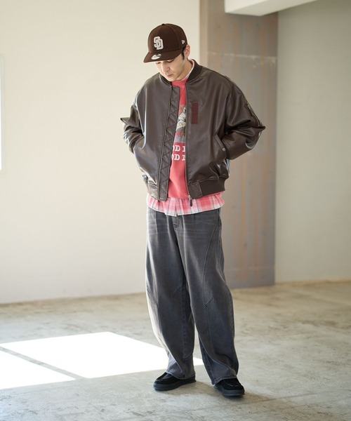 BAYFLOW(ベイフロー)の「ヴィンテージライクPUレザー中綿ジャケット(ブルゾン・メンズ・ブラウン/ブラック・MEDIUM/LARGE)」の11枚目の写真