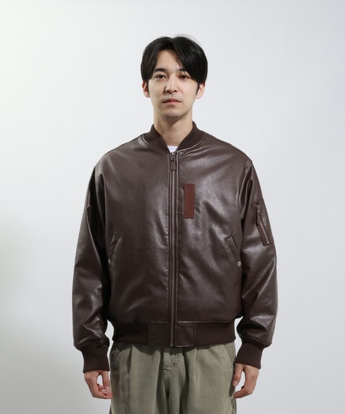 BAYFLOW(ベイフロー)の「ヴィンテージライクPUレザー中綿ジャケット(ブルゾン・メンズ・ブラウン/ブラック・MEDIUM/LARGE)」の16枚目の写真