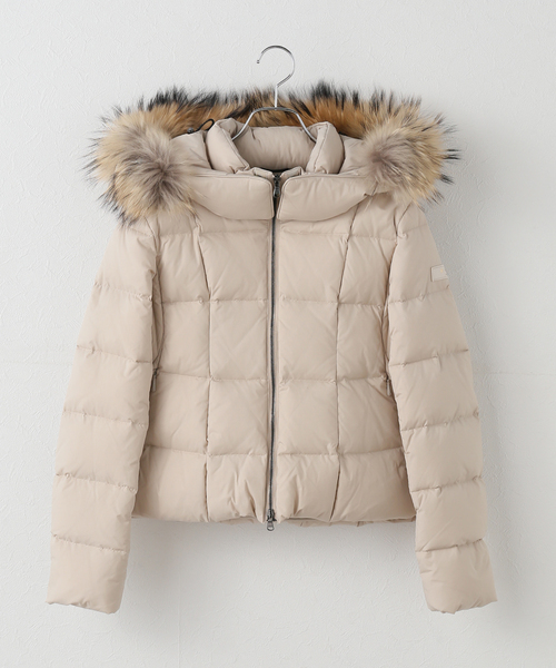TATRAS CONCEPT STORE(タトラスコンセプトストア)の「【WEB+一部店舗限定】TATRAS / タトラス AVECI アヴェチ ダウンジャケット(ダウンジャケット/コート・レディース・ブラック/ベージュ/ネイビー・MEDIUM/LARGE)」の2枚目の写真