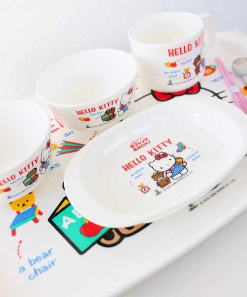 sanrio(サンリオ)の「〈SANRIO/サンリオ〉ハローキティ ベビーランチセット BG-280(ベビーギフト・レディース・レッド・ONE SIZE)」の11枚目の写真