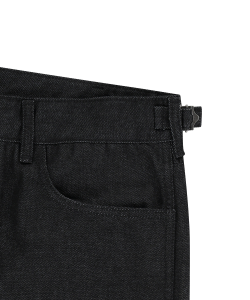 ENDOOR(エンドア)の「flare washed denim pants (black)(デニムパンツ・メンズ・ブラック・1/2/3)」の5枚目の写真