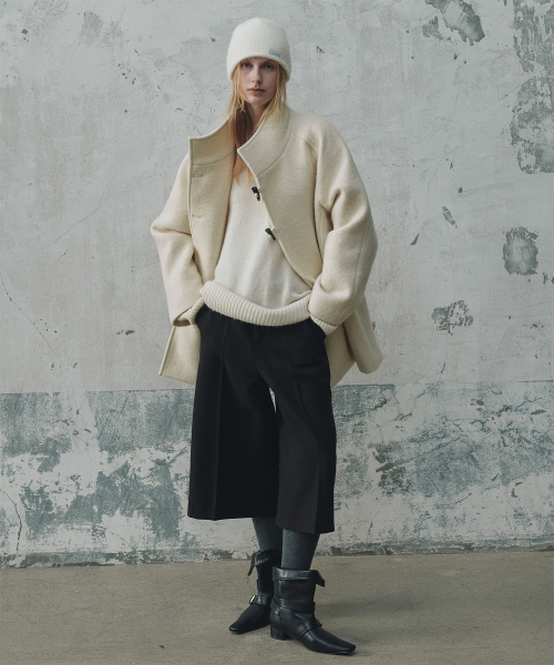 FROMWHERE(フロムウェア)の「ツイルバミューダパンツ_ブラック(その他パンツ・レディース・その他・SMALL/MEDIUM)」の3枚目の写真