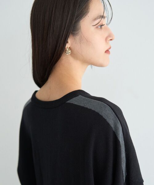 YECCA VECCA（イェッカヴェッカ）の「カラーブロッキングニット（ニット/セーター・レディース・チャコールグレー/ブラック/モカ・FREE）」の18枚目の写真