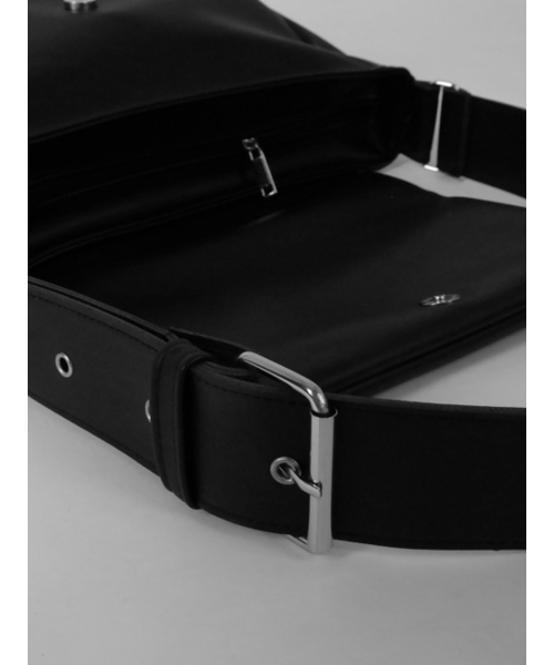 meetmetmeet（ミートメットミート）の「punch rectangle S black（メッセンジャーバッグ・メンズ・その他・FREE）」の4枚目の写真