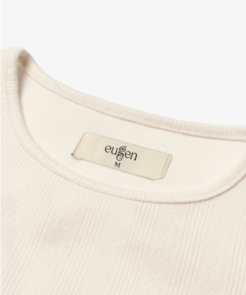EUGGEN(ユジェン)の「スモールロゴパンチングショートスリーブTシャツ_アイボリー(Tシャツ/カットソー・レディース・その他・SMALL/MEDIUM)」の4枚目の写真