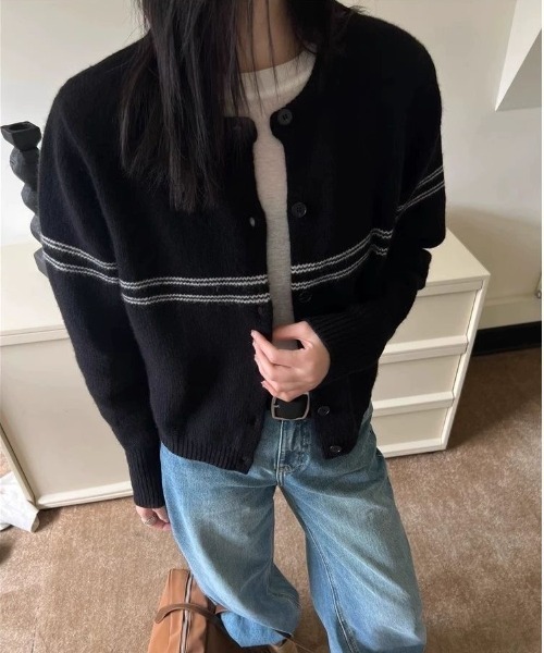 Beststore（ベストストア）の「クルーネックボーダーカーディガン 長袖 レディース（カーディガン/ボレロ・レディース・アイボリー/ダークグレー/ブラック・FREE）」の19枚目の写真