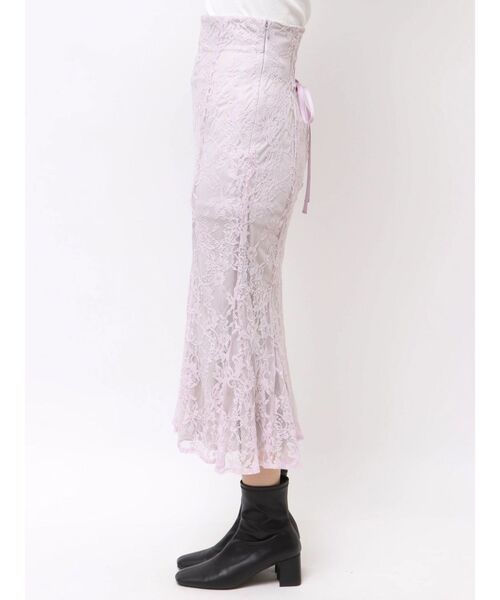 MERCURYDUO(マーキュリーデュオ)の「レースマーメイドスカート(スカート・レディース・オフホワイト/ラベンダー・SMALL/MEDIUM)」の6枚目の写真