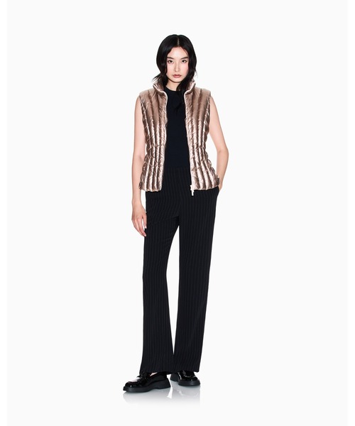 ARMANI EXCHANGE（アルマーニエクスチェンジ）の「【A|X アルマーニ エクスチェンジ】ピンストライプ スリットパンツ（スラックス・レディース・シルバー×ブラック・6/4/2）」の4枚目の写真