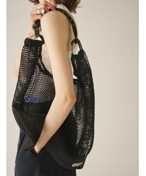 AIC.（エーアイシー）の「OUTDOOR Mesh Shopper[M]（トートバッグ・レディース・ホワイト/ブラック・FREE）」の2枚目の写真