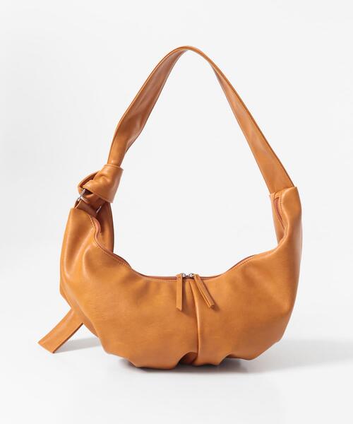 SENSE OF PLACE by URBAN RESEARCH(センスオブプレイスバイアーバンリサーチ)の「クロワッサンショルダーバッグ(ショルダーバッグ・レディース・ブラック/ベージュ/マスタード・ONE)」の21枚目の写真