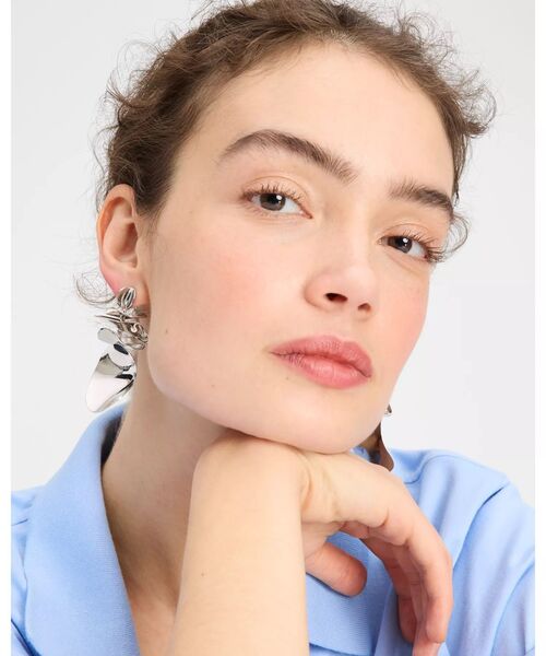 kate spade new york(ケイトスペード ニューヨーク)の「スナック タイム ステートメント ピアス(ピアス(両耳用)・レディース・グレー・ONESIZE)」の2枚目の写真