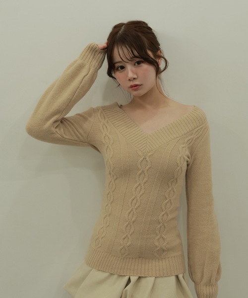 M DOLLY(エムドリー)の「cable lulea knit tops/ケーブルルレアニットトップス(ニット/セーター・レディース・ベージュ/ブラック/グレー・FREE)」の16枚目の写真