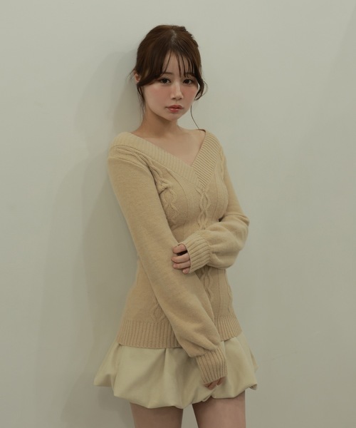 M DOLLY(エムドリー)の「cable lulea knit tops/ケーブルルレアニットトップス(ニット/セーター・レディース・ベージュ/ブラック/グレー・FREE)」の17枚目の写真