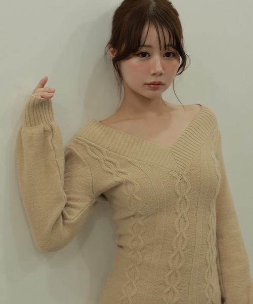 M DOLLY(エムドリー)の「cable lulea knit tops/ケーブルルレアニットトップス(ニット/セーター・レディース・ベージュ/ブラック/グレー・FREE)」の18枚目の写真