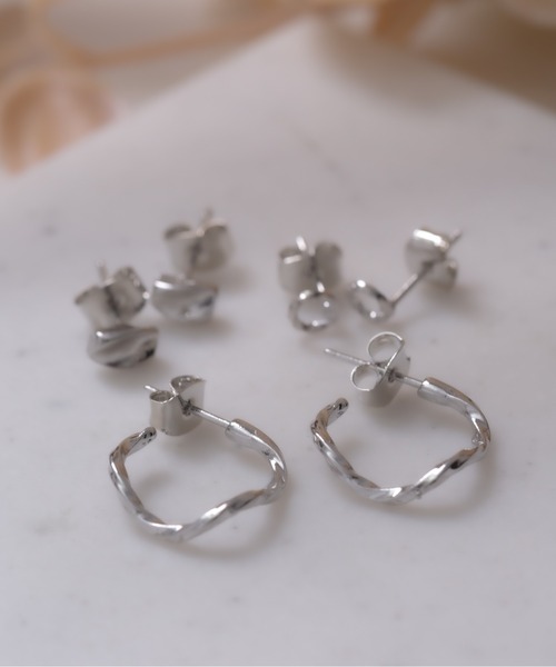 LINFA　（リンファ）の「ねじりフープ　セットピアス（ピアス（両耳用）・レディース・ゴールド/シルバー・FREE）」の3枚目の写真