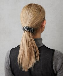 Actually（アクチュアリー）の「スタッズ付き横バンス（バレッタ/ヘアクリップ）」