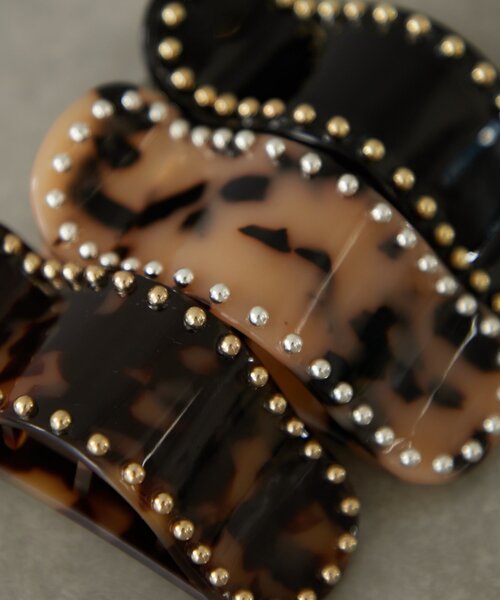 BIRTHDAY BAR(バースデイバー)の「スタッズ付き横バンス(バレッタ/ヘアクリップ・レディース・ブラウン/ベージュ/ブラック・0)」の15枚目の写真