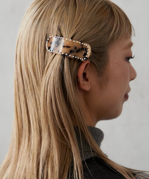 スタッズ付き横バンス（バレッタ/ヘアクリップ）｜BIRTHDAY BAR