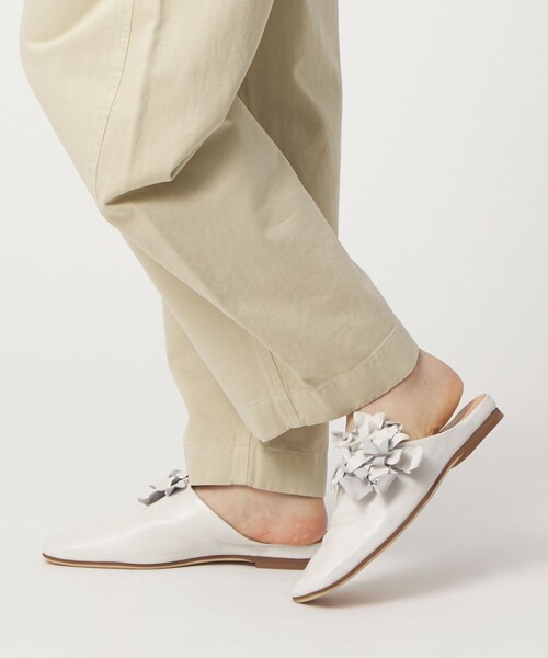 ODETTE E ODILE（オデットエオディール）の「コサージュミュール フラット10（スリッポン・レディース・オフホワイト/ブラック・22cm/22.5cm/23cm/23.5cm/24cm/24.5cm）」の12枚目の写真