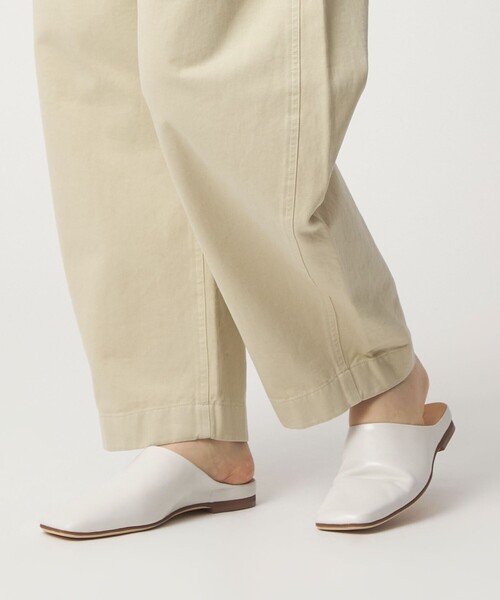 ODETTE E ODILE（オデットエオディール）の「コサージュミュール フラット10（スリッポン・レディース・オフホワイト/ブラック・22cm/22.5cm/23cm/23.5cm/24cm/24.5cm）」の14枚目の写真