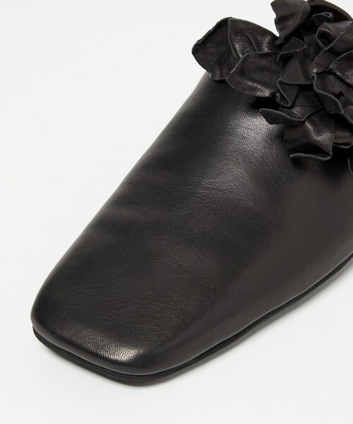 ODETTE E ODILE（オデットエオディール）の「コサージュミュール フラット10（スリッポン・レディース・オフホワイト/ブラック・22cm/22.5cm/23cm/23.5cm/24cm/24.5cm）」の9枚目の写真