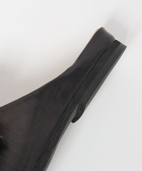 ODETTE E ODILE（オデットエオディール）の「コサージュミュール フラット10（スリッポン・レディース・オフホワイト/ブラック・22cm/22.5cm/23cm/23.5cm/24cm/24.5cm）」の7枚目の写真