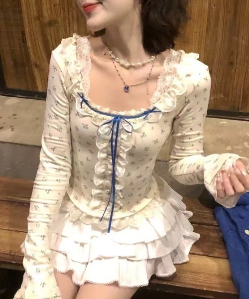 Sibra(シブラ)の「レースフリル付き スクエアネックトップス(Tシャツ/カットソー・レディース・アイボリー/ホワイト・M)」の5枚目の写真