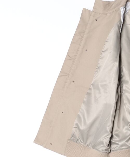 BANANA REPUBLIC FACTORY STORE(バナナリパブリック ファクトリーストア)の「BANANA REPUBLIC FACTORY STORE ハリントン ボンバージャケット(ブルゾン・メンズ・ベージュ/ネイビー・S/M/L/XL)」の8枚目の写真