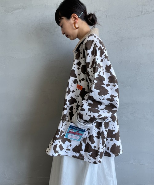 UNIVERSAL OVERALL（ユニバーサルオーバーオール）の「[UNIVERSAL OVERALL/ユニバーサルオーバーオール] 別注 コーデュロイ襟 カバーオールジャケット（カバーオール・レディース・ブラウン/アイボリー/チャコールグレー・M/L）」の5枚目の写真