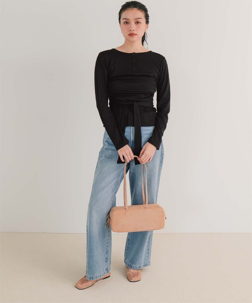 miette(ミエット)の「ビスチェレイヤードライクトップス(Tシャツ/カットソー・レディース・ベージュ/ブラック/チャコール・M/S/L)」の4枚目の写真