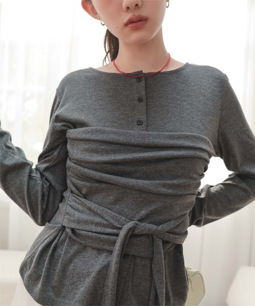 miette(ミエット)の「ビスチェレイヤードライクトップス(Tシャツ/カットソー・レディース・ベージュ/ブラック/チャコール・M/S/L)」の13枚目の写真