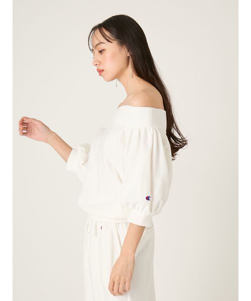 FRAY I.D（フレイアイディー）の「【FRAY I.D｜Champion】パフスリーブオフショルスウェット（スウェット・レディース・オフホワイト/ピンク/ネイビー・F）」の7枚目の写真