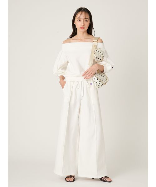 FRAY I.D（フレイアイディー）の「【FRAY I.D｜Champion】パフスリーブオフショルスウェット（スウェット・レディース・オフホワイト/ピンク/ネイビー・F）」の13枚目の写真