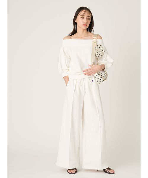 FRAY I.D（フレイアイディー）の「【FRAY I.D｜Champion】パフスリーブオフショルスウェット（スウェット・レディース・オフホワイト/ピンク/ネイビー・F）」の14枚目の写真