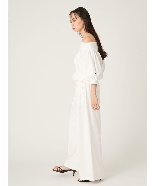 FRAY I.D（フレイアイディー）の「【FRAY I.D｜Champion】パフスリーブオフショルスウェット（スウェット・レディース・オフホワイト/ピンク/ネイビー・F）」の17枚目の写真