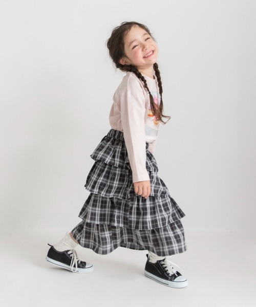 BRANSHES（ブランシェス）の「チェックティアードロングスカート（スカート・キッズ・サックスブルー/ブラック・S/L/M/XL）」の2枚目の写真