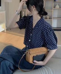 パフスリーブ」に該当するトップス（花柄・ボタニカル柄）ファッション